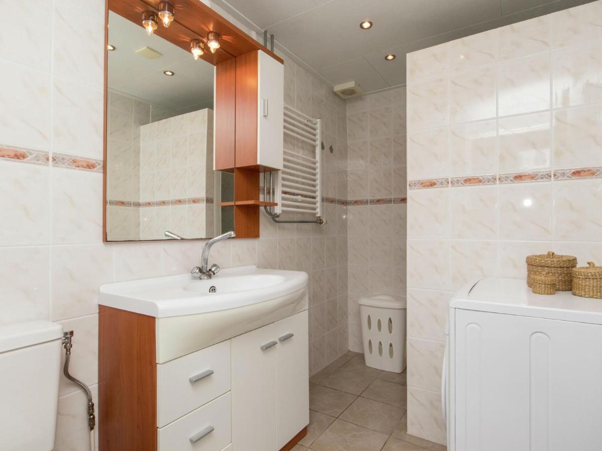 Cosy Holiday Home In Noordwijkerhout Near Lake Zewnętrze zdjęcie